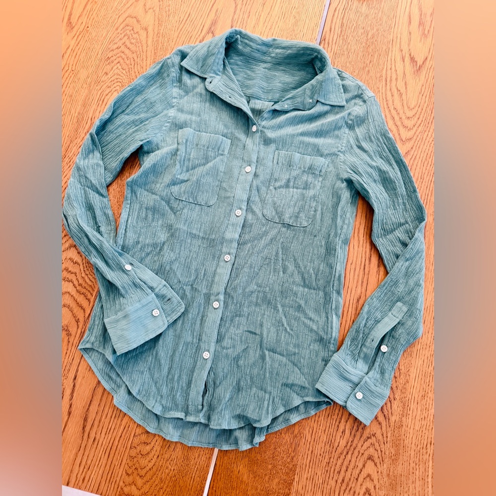 Club Monaco Claudia Textured Casual Long‑Sleeved Shirt Blouse - Size XS